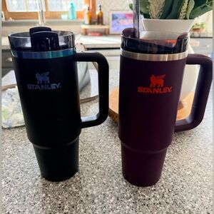 Stanley (2) 24 oz Insulated mugs